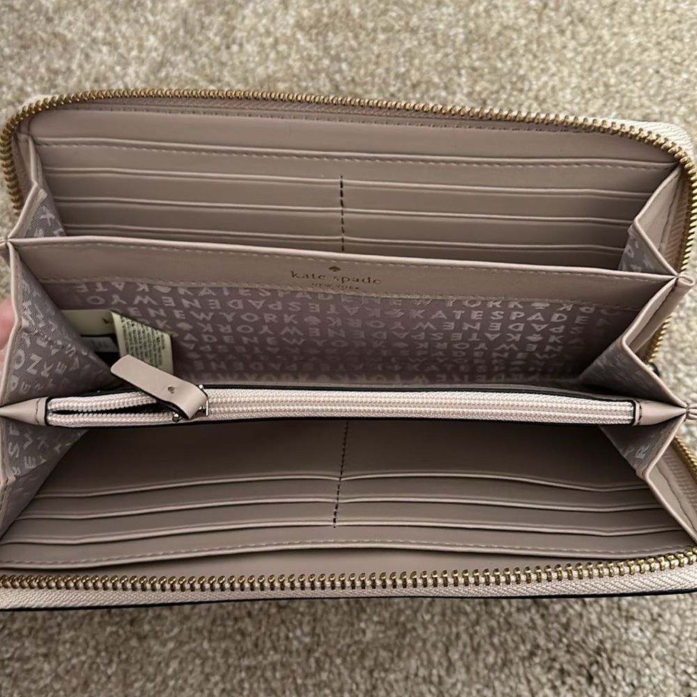 Large mauve/beige Kate Spade wallet - Picture 4 of 6